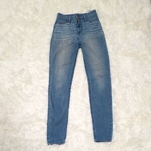 Hollister Light Blue High Rise Women's Jeans. Size 1
